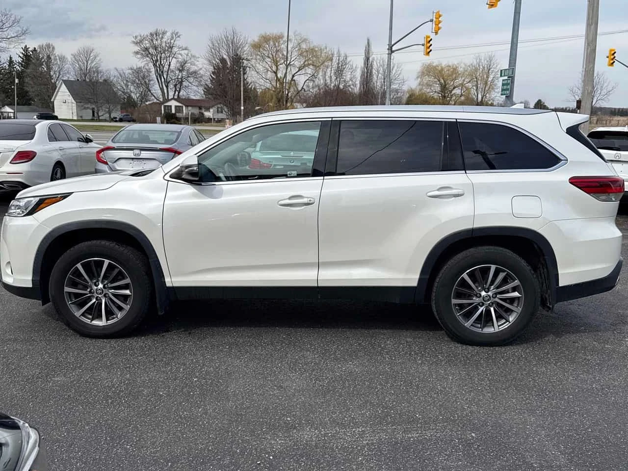 Toyota Highlander XLE/CARFAX/ПОДГРЕВИ/ШИБИДАХ/KEYLESS, снимка 3 - Автомобили и джипове - 54125486