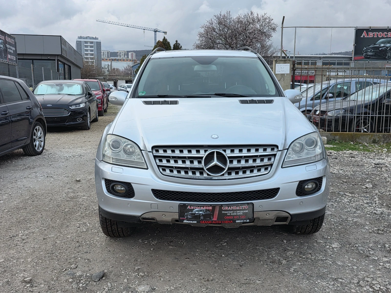 Mercedes-Benz ML 320 НА ПРУЖИНИ, снимка 2 - Автомобили и джипове - 54203929