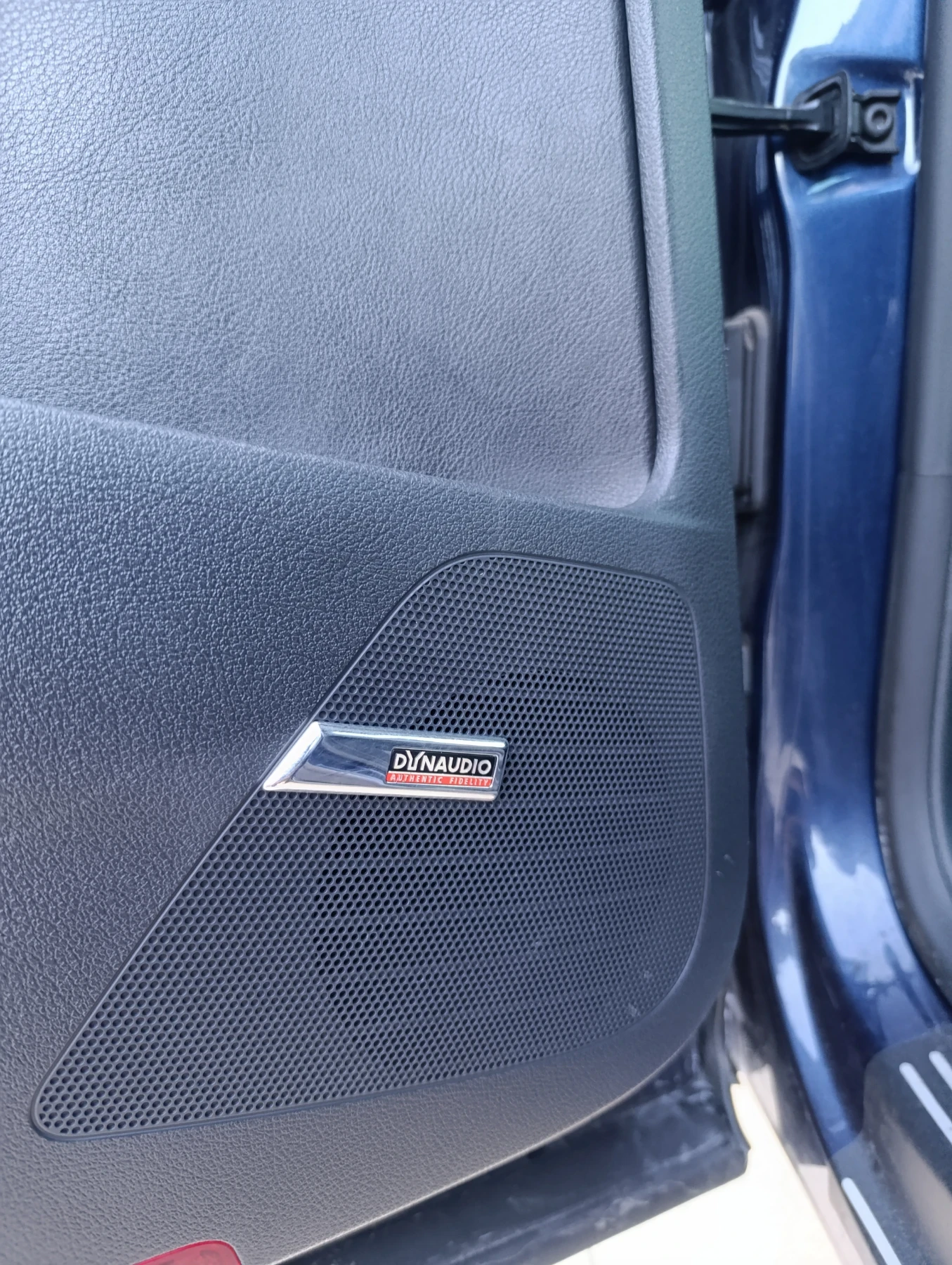 VW Tiguan 2.0TSI, снимка 16 - Автомобили и джипове - 54332815