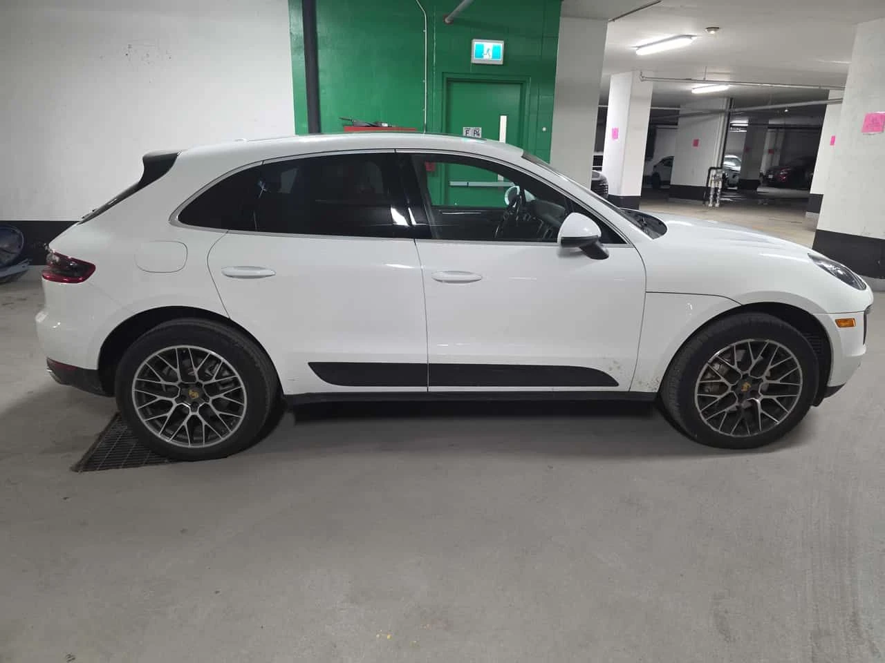 Porsche Macan * S * ПОДГРЕВ * ОБДУХВАНЕ * КЛИП НА МОТОРА, снимка 3 - Автомобили и джипове - 54365897