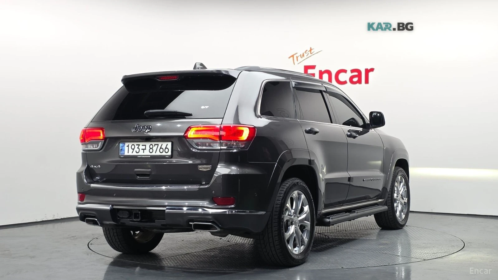 Jeep Cherokee CarPlay Harman Kardon Adaptive Cruis Control Обдух, снимка 2 - Автомобили и джипове - 54886007