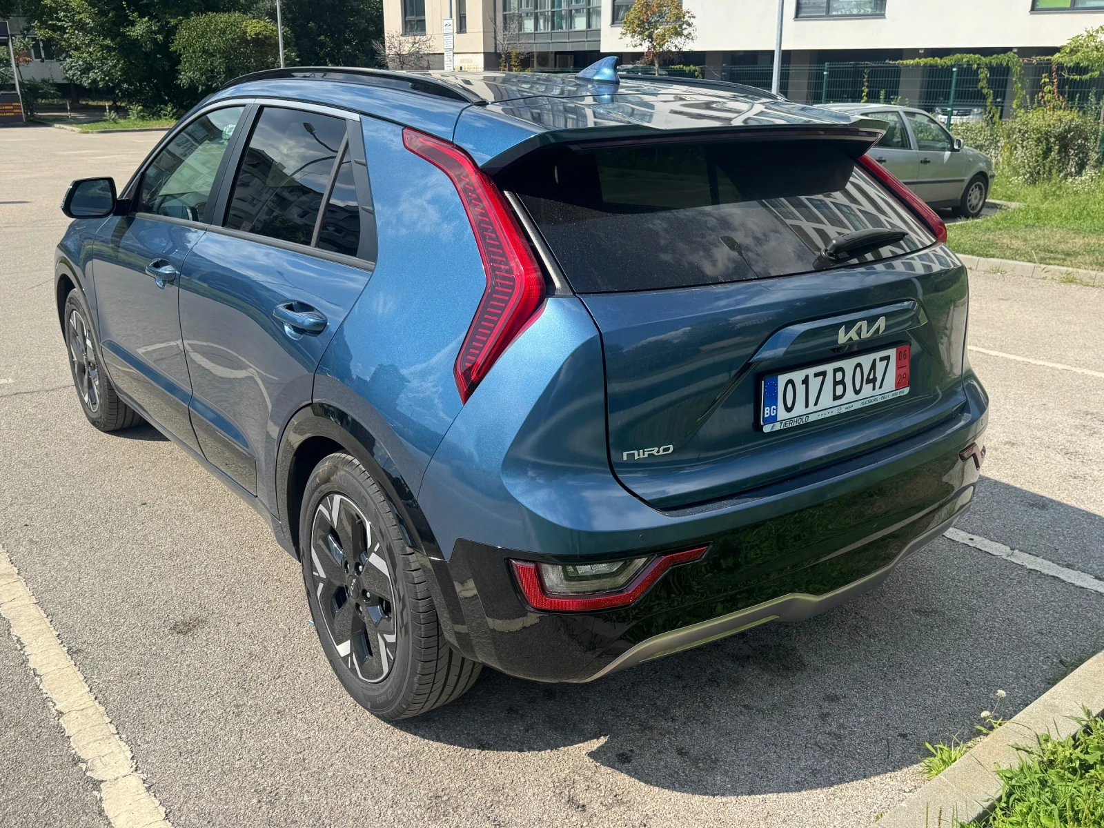 Kia Niro 64kWh Vision, снимка 7 - Автомобили и джипове - 55835836