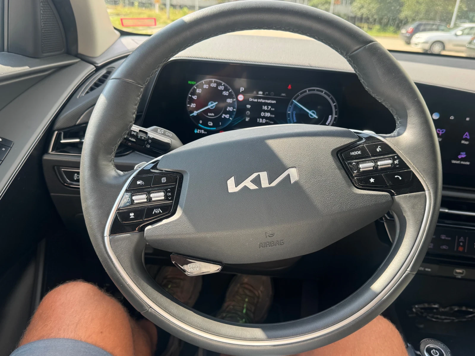 Kia Niro 64kWh Vision, снимка 11 - Автомобили и джипове - 55835836