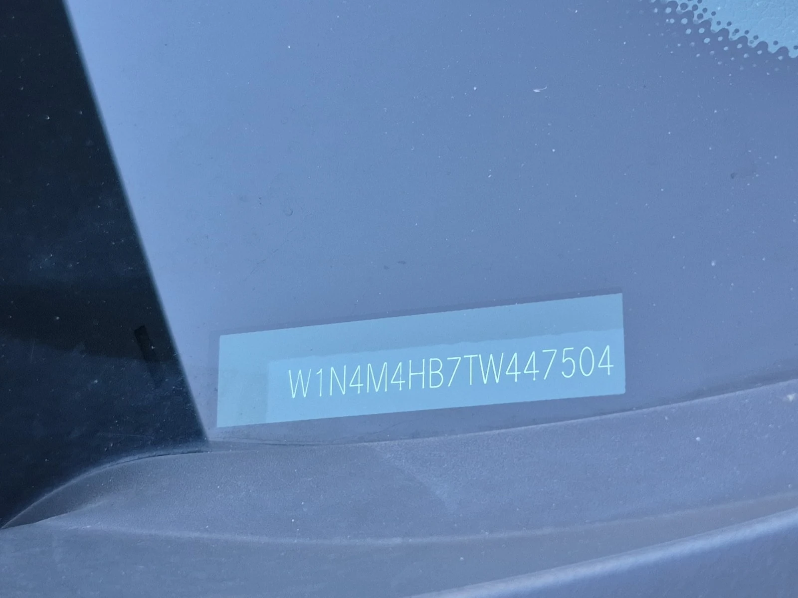 Mercedes-Benz GLB 250  DISTRONIC / 360 / MEMORY / BURMESTER , снимка 15 - Автомобили и джипове - 56023274