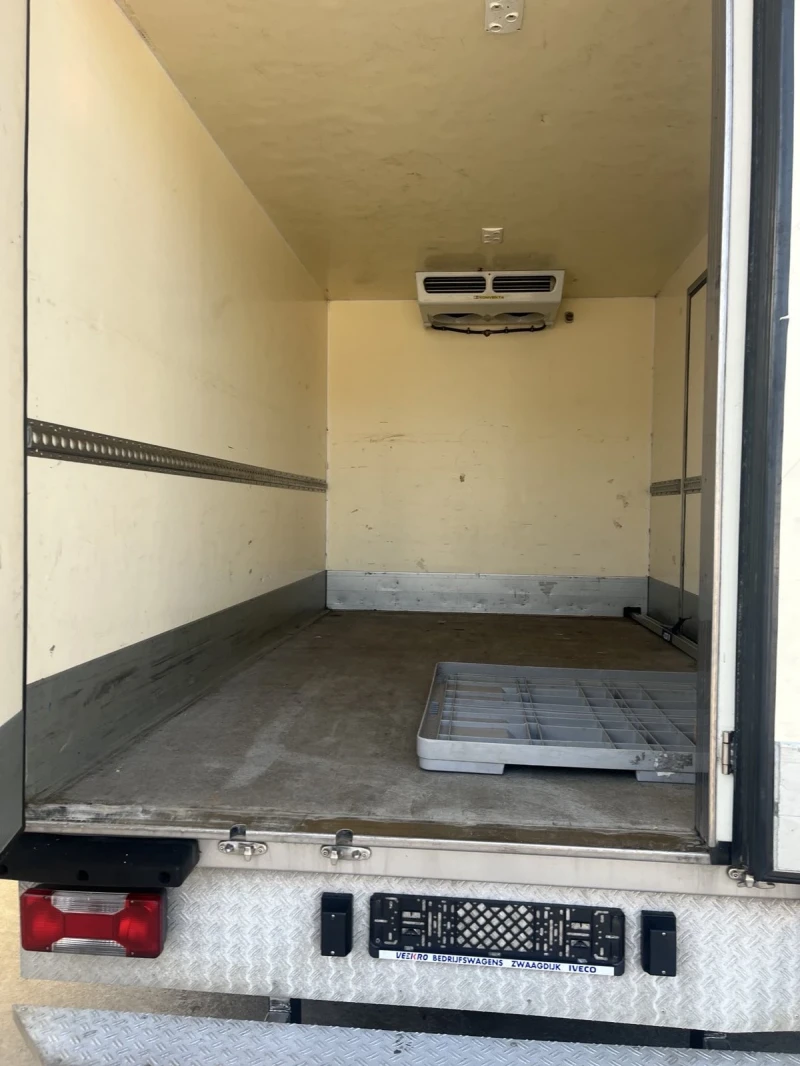 Iveco Daily Топ!40C15!3000!До3.5т!Хладилен!, снимка 6 - Бусове и автобуси - 51590528