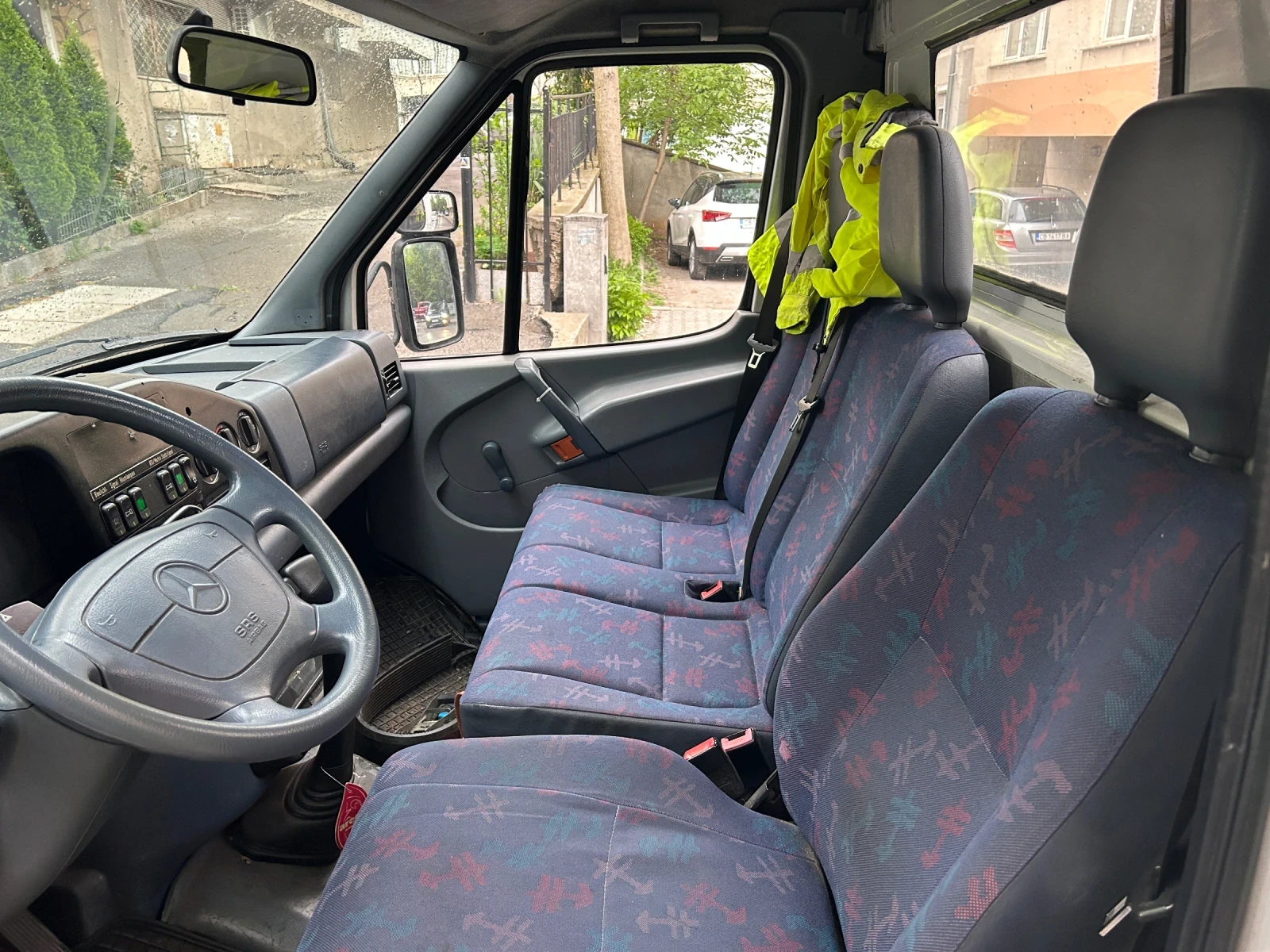 Mercedes-Benz Sprinter 412, снимка 17 - Бусове и автобуси - 54529141