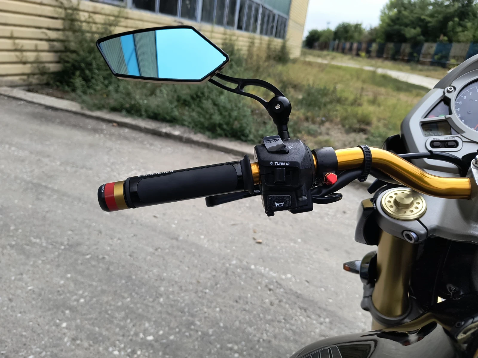 Honda Hornet 600-105hp - изображение 9