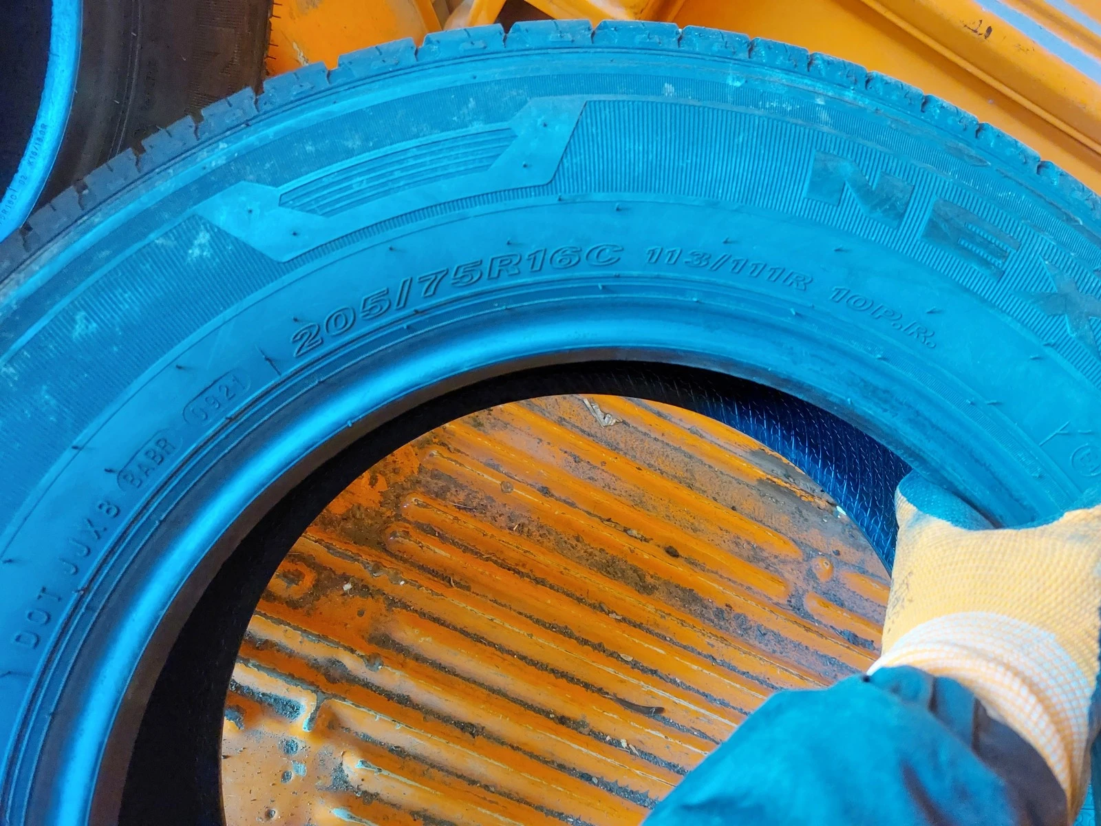 ���� 205/75R16 | Mobile.bg � ����������� 7
