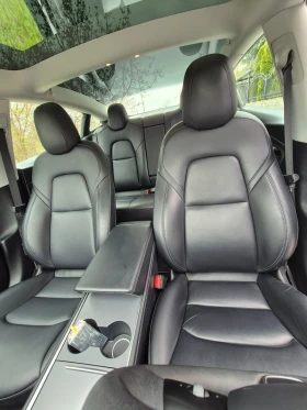Tesla Model 3 Long Range/Dual Motor/21г/121000км, снимка 11