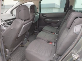 VW Touran 1.6 HDI 112hp Клима 6ск Head up Full - 2999 € / 5865.53 лв. - 94520210 17