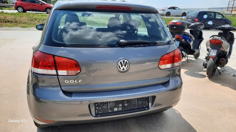 VW Golf 1.2 Бензин. 125 кс., снимка 4 - Автомобили и джипове - 46328909