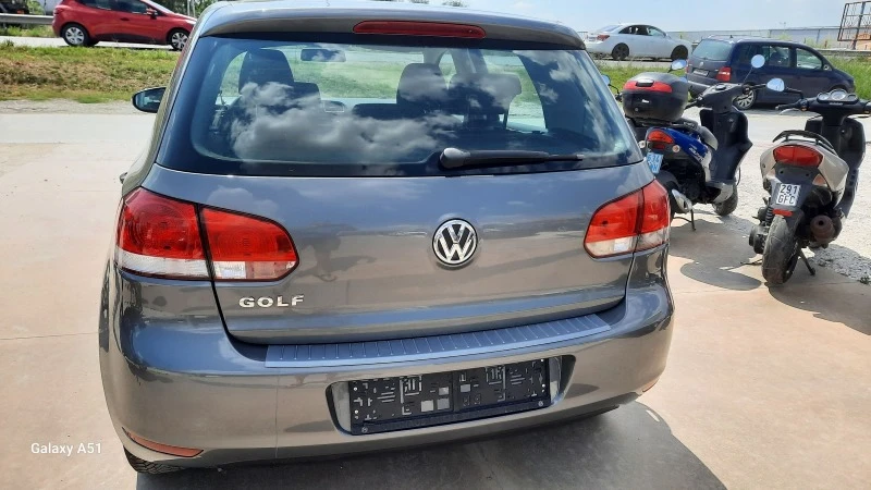 VW Golf 1.2 Бензин. 125 кс., снимка 4 - Автомобили и джипове - 49475003