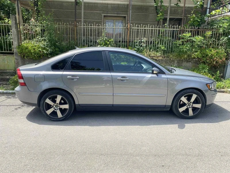 Volvo S40 2.0, снимка 1 - Автомобили и джипове - 46633983