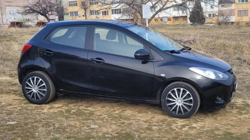 Mazda 2 1.5, снимка 2 - Автомобили и джипове - 48869078