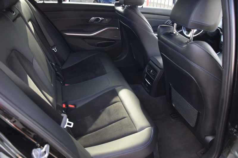 BMW 318 d M sport , снимка 12 - Автомобили и джипове - 52066091