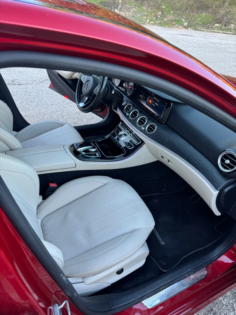 Mercedes-Benz E 300, снимка 15 - Автомобили и джипове - 52382954