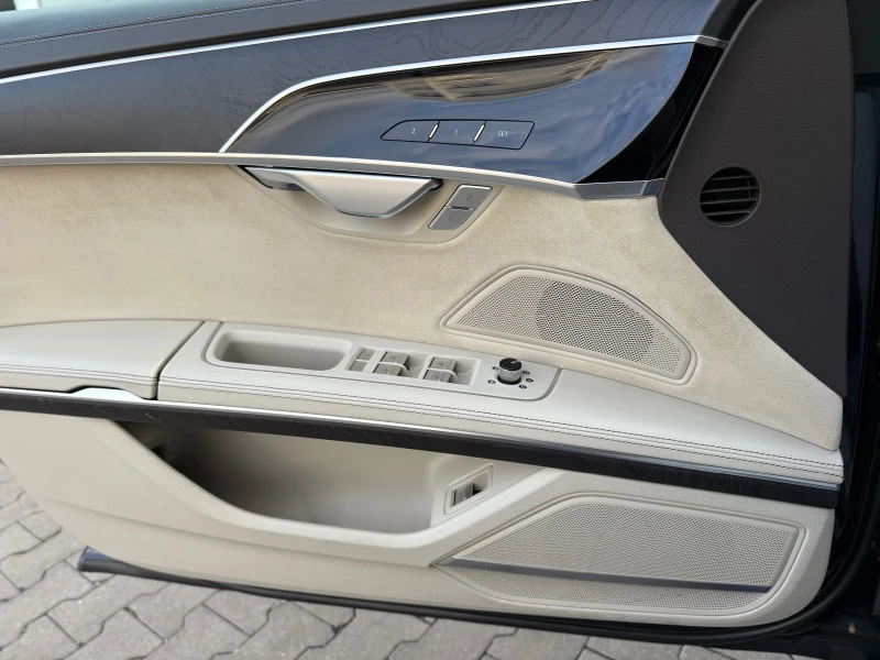 Audi A8 50TDI+ Full Led+ Bang&Olufsen+ Шибидах+ 360Камера, снимка 11 - Автомобили и джипове - 52390393