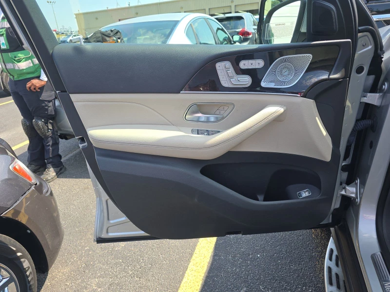 Mercedes-Benz GLS 450 4MATIC, снимка 10 - Автомобили и джипове - 52457227