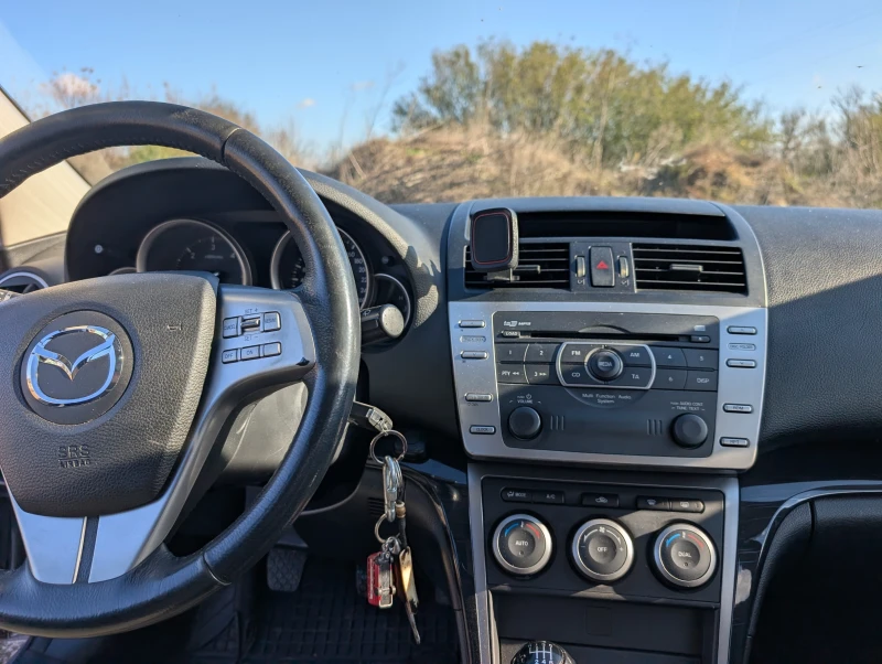 Mazda 6, снимка 8 - Автомобили и джипове - 52492505