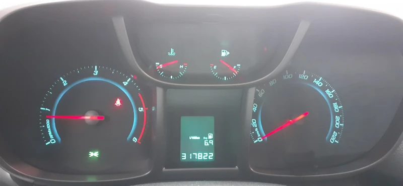 Chevrolet Orlando, снимка 6 - Автомобили и джипове - 52582766