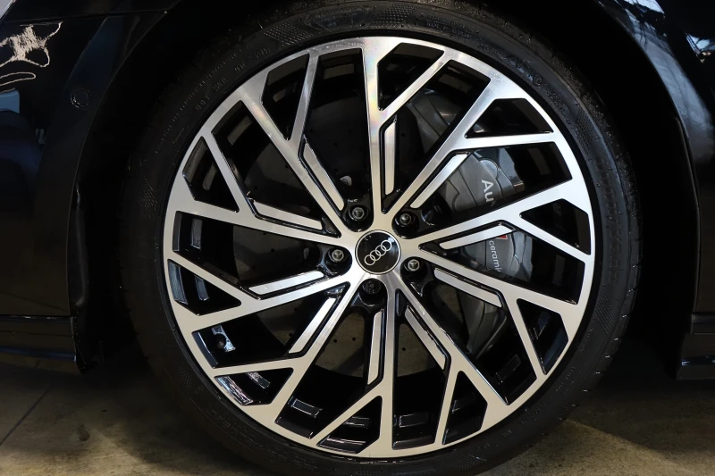 Audi S8 FACELIFT* NIGHT VISION* RS* DIGITAL OLED LIGHT* B&, снимка 6 - Автомобили и джипове - 53356148