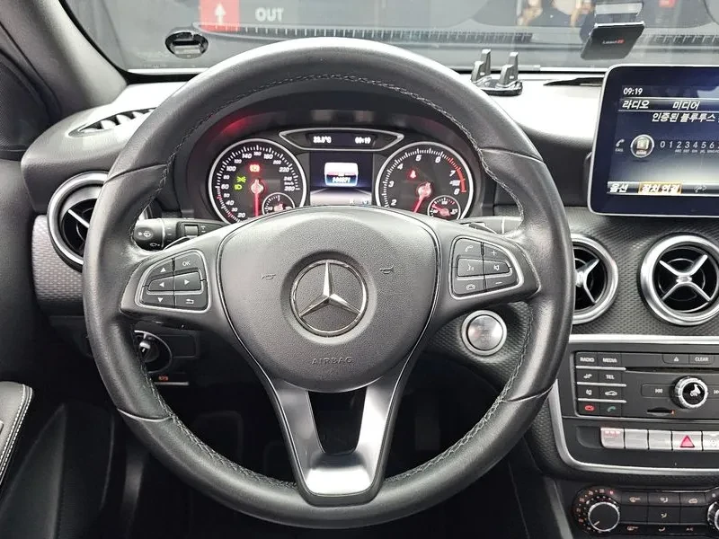 Mercedes-Benz A 200, снимка 12 - Автомобили и джипове - 55091113