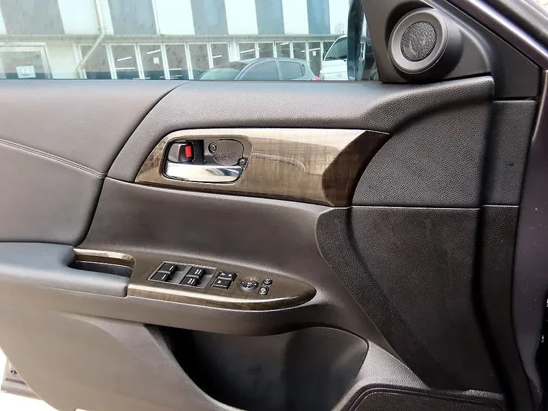 Honda Accord 2.4 9Th Generation, снимка 11 - Автомобили и джипове - 55841317