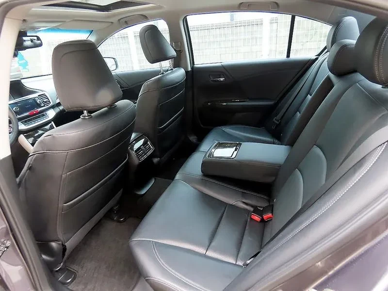 Honda Accord 2.4 9Th Generation, снимка 6 - Автомобили и джипове - 55841317