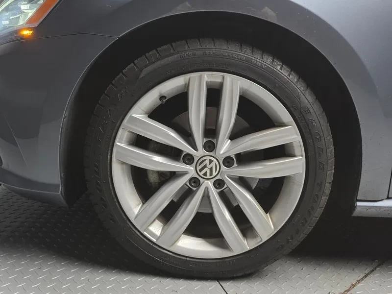 VW Passat  2.0 Tdi Prestige, снимка 5 - Автомобили и джипове - 55923223
