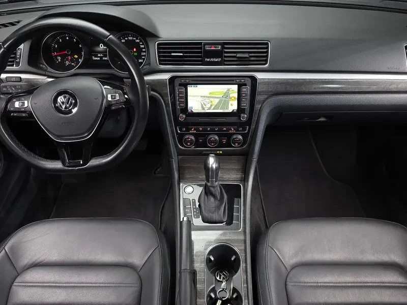 VW Passat  2.0 Tdi Prestige, снимка 7 - Автомобили и джипове - 55923223