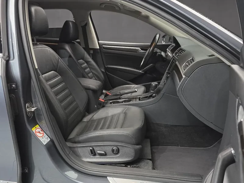 VW Passat  2.0 Tdi Prestige, снимка 11 - Автомобили и джипове - 55923223