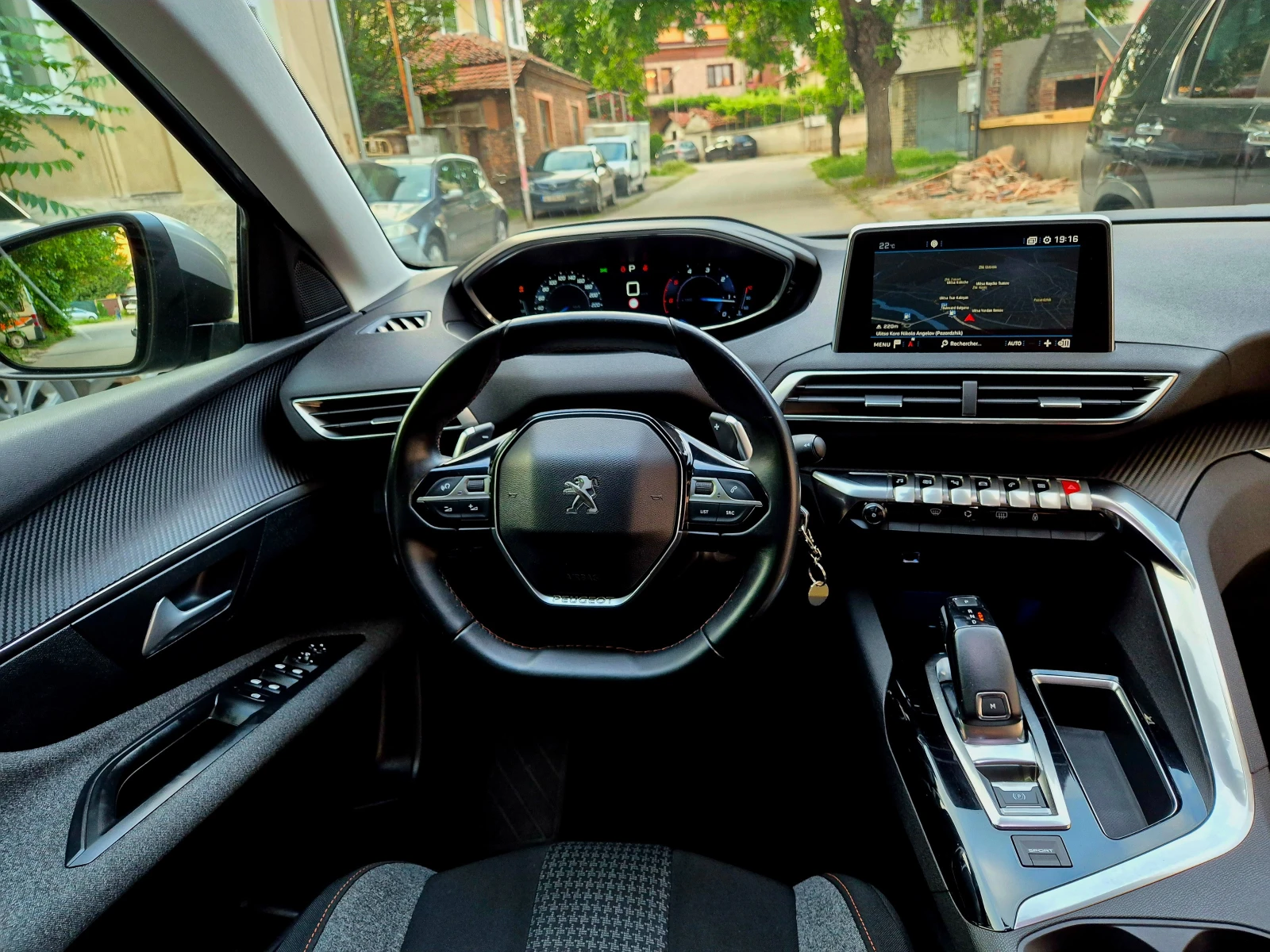 Peugeot 3008 1.6d-avtomat-navi-нов - изображение 2