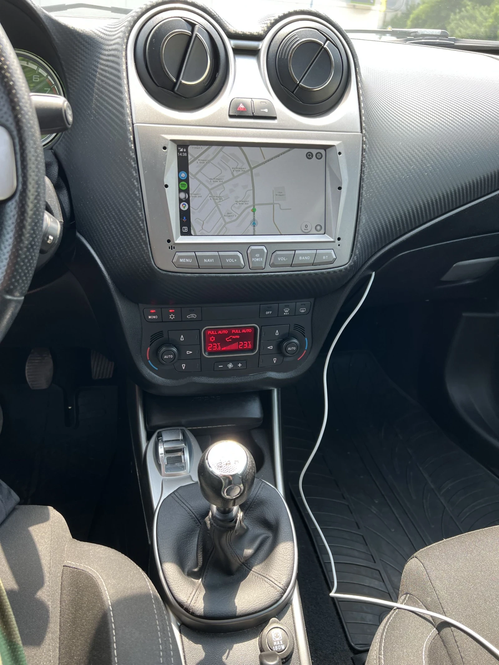 Alfa Romeo MiTo  - изображение 7