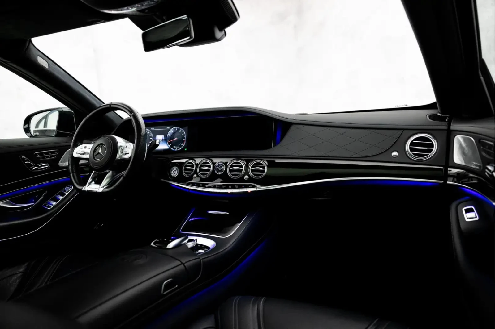 Mercedes-Benz S 63 AMG Long 4Matic Chauffeur Package - изображение 5