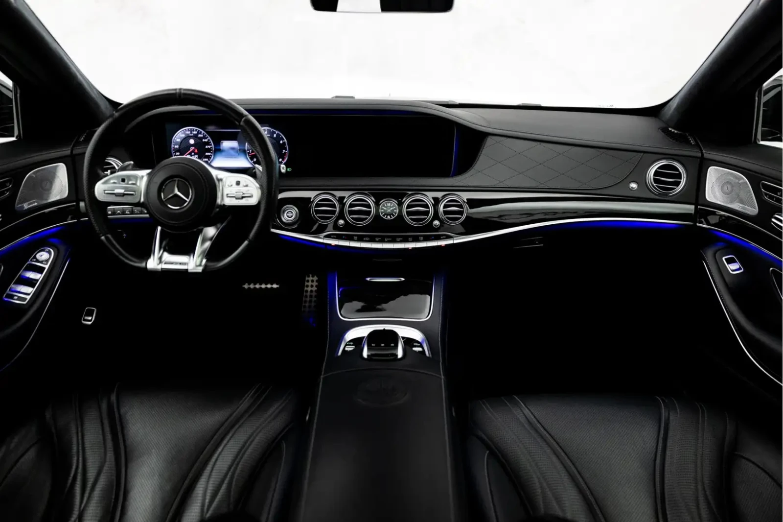 Mercedes-Benz S 63 AMG Long 4Matic Chauffeur Package - изображение 4
