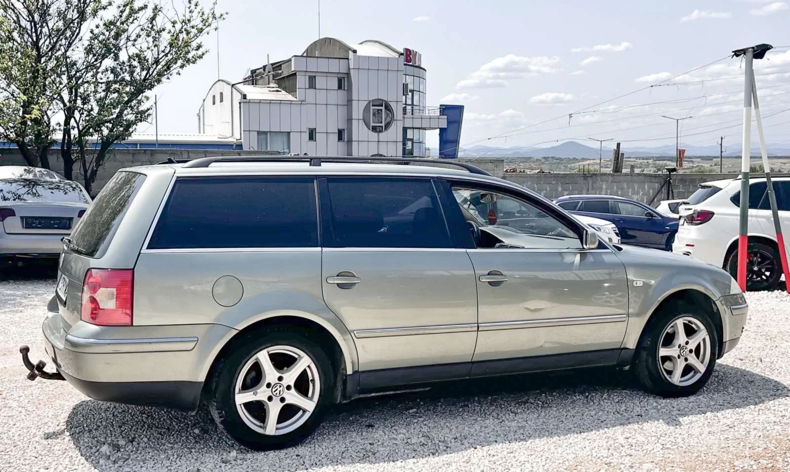 VW Passat 1.6i 100kc. - изображение 7