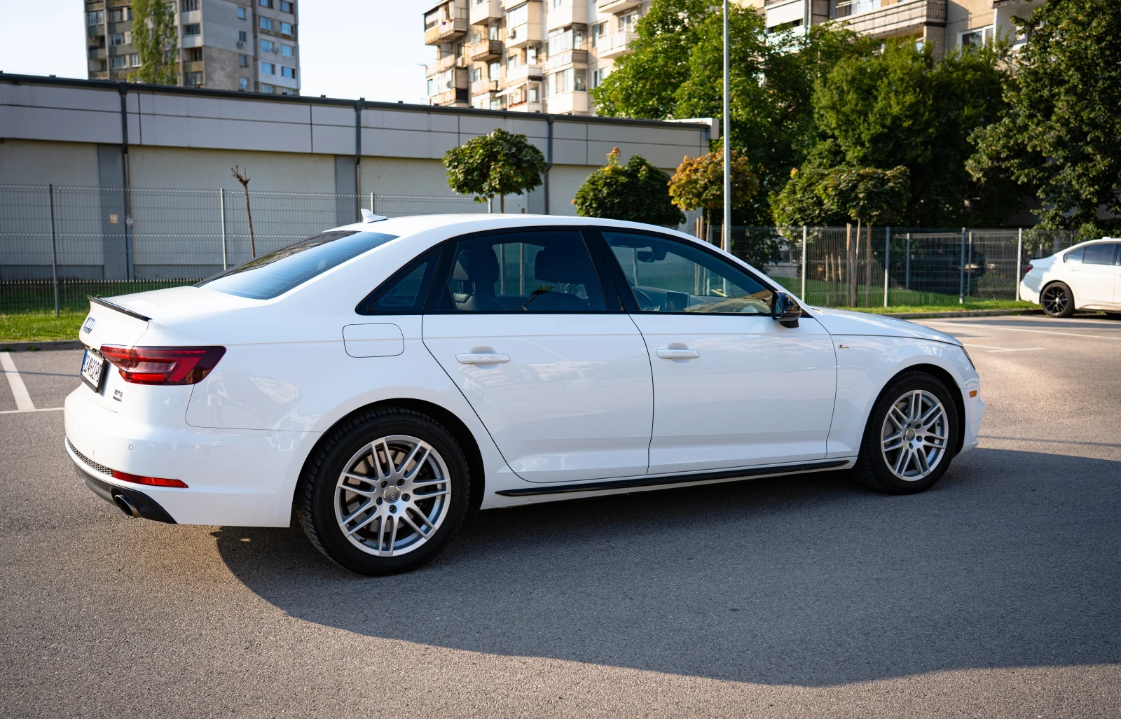 Audi A4 Matrix S-line - изображение 8