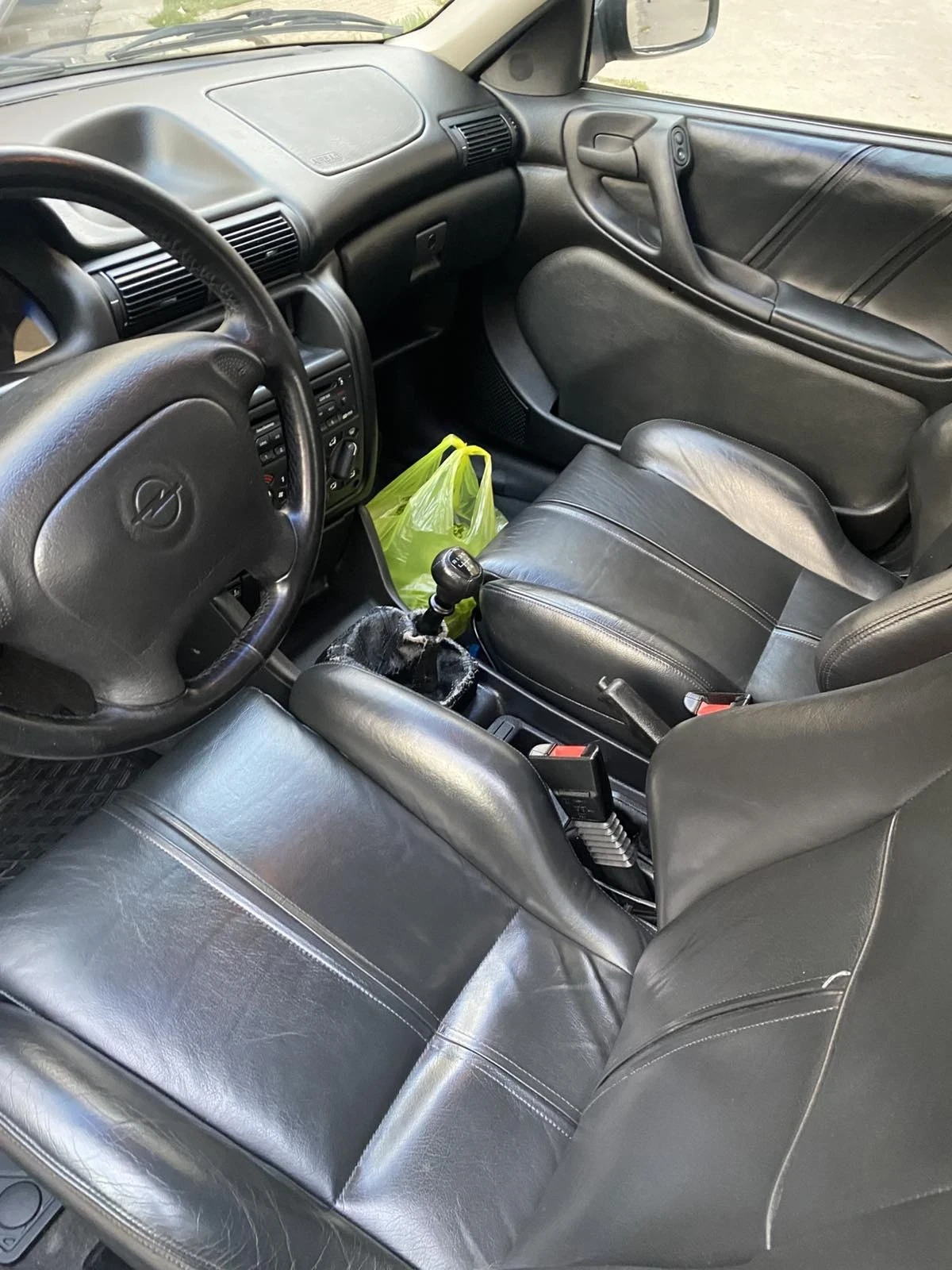 Opel Astra 2.0 16v - изображение 5