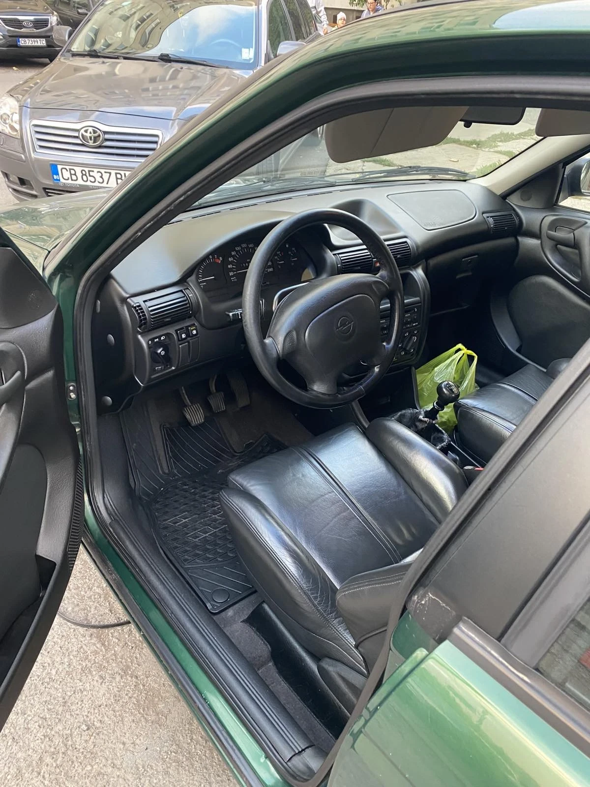 Opel Astra 2.0 16v - изображение 6