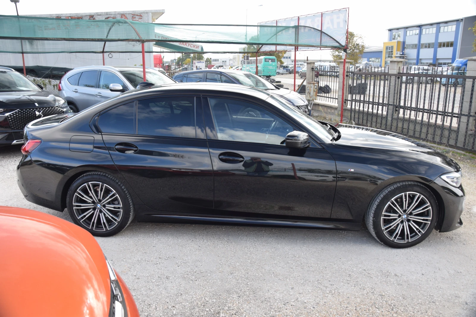 BMW 318 d M sport  - изображение 8