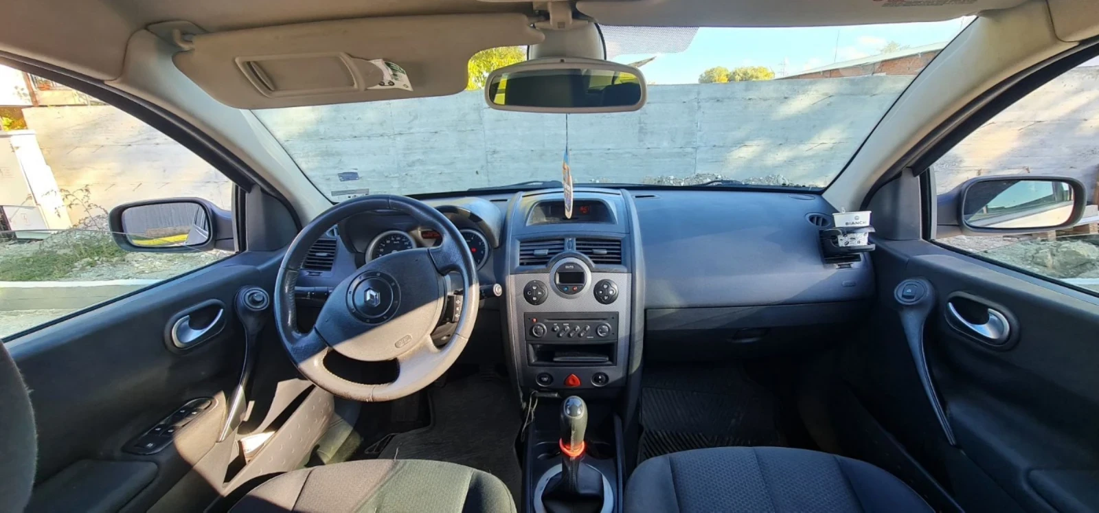 Renault Megane 1.6 112к.с 16v  - изображение 5