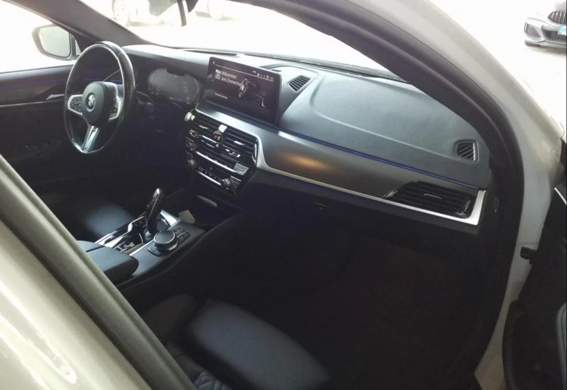 BMW 530 d xDrive LCI M-Sport Laser/DA+ /HUD/Individual - изображение 2