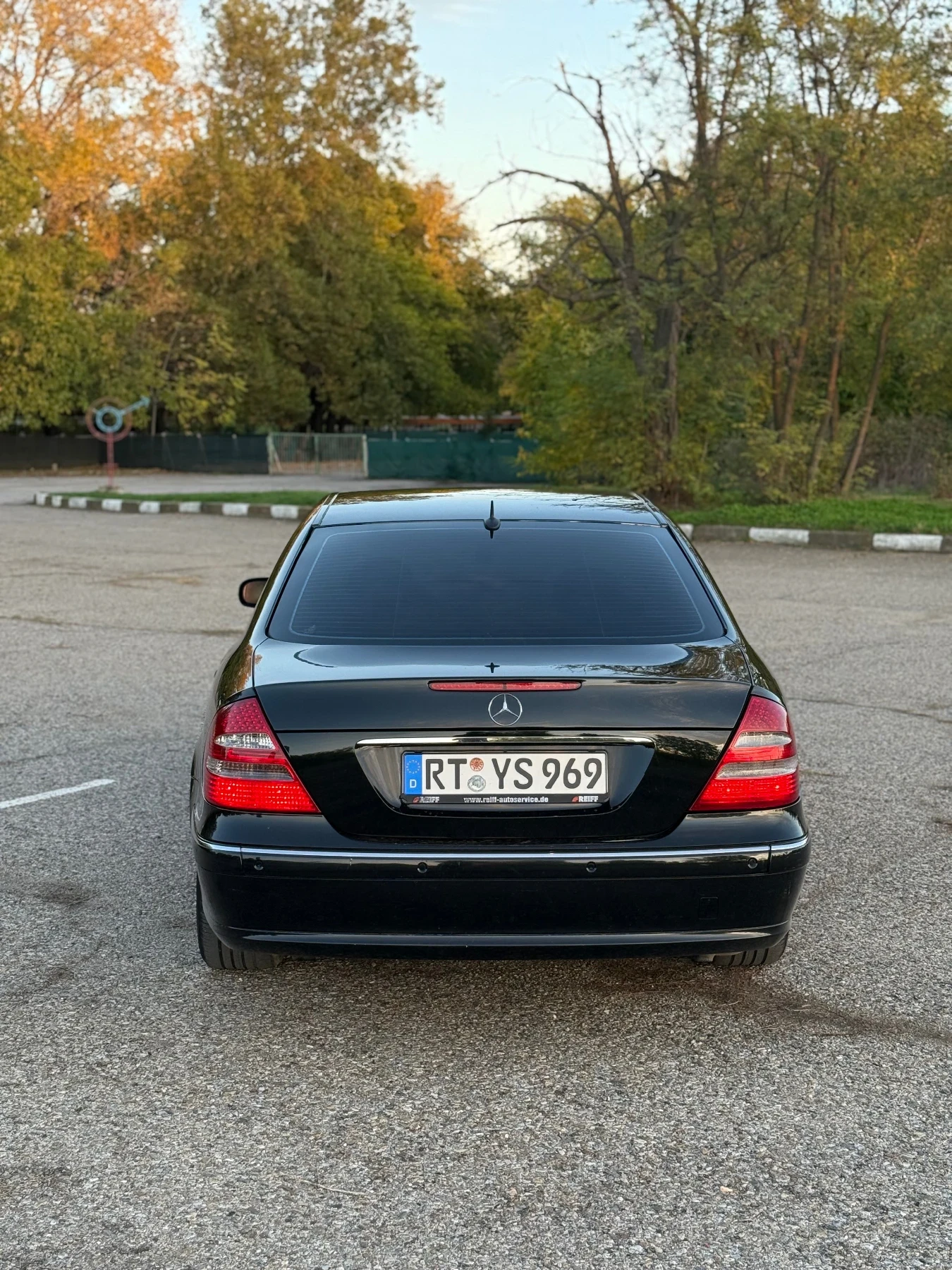 Mercedes-Benz E 270 2.7 - изображение 7