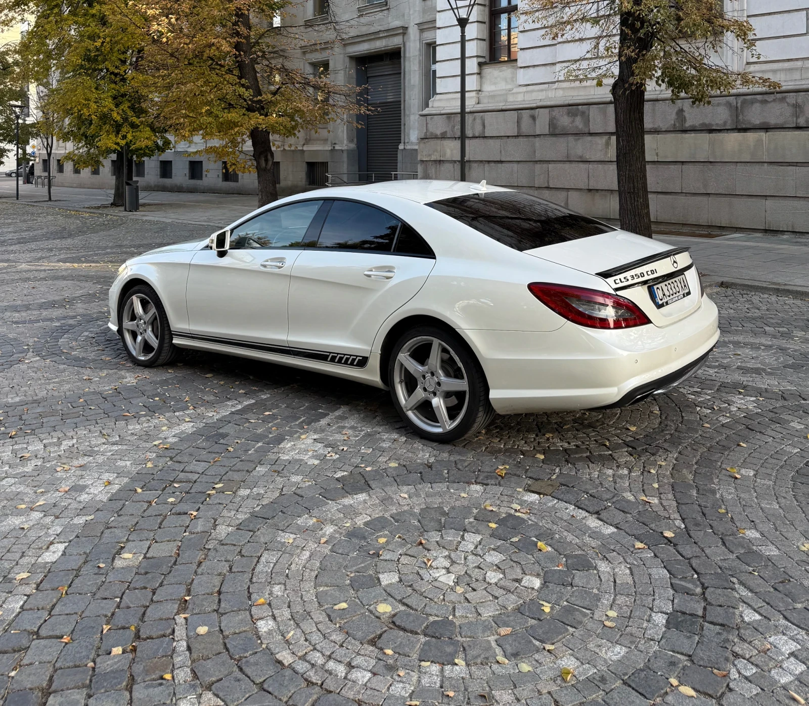 Mercedes-Benz CLS 350 Първи собственик - изображение 7