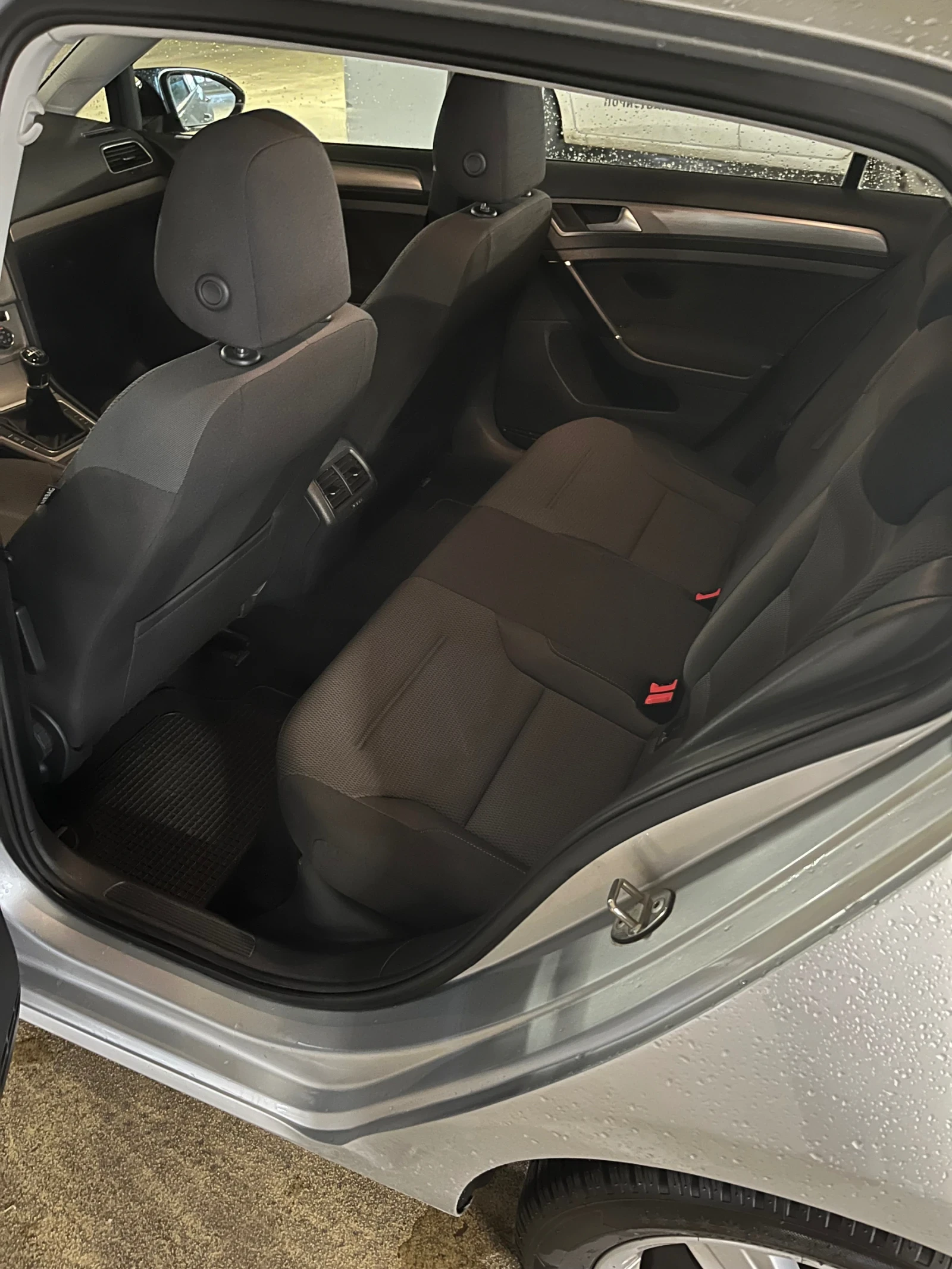 VW Golf Регистриран - изображение 6