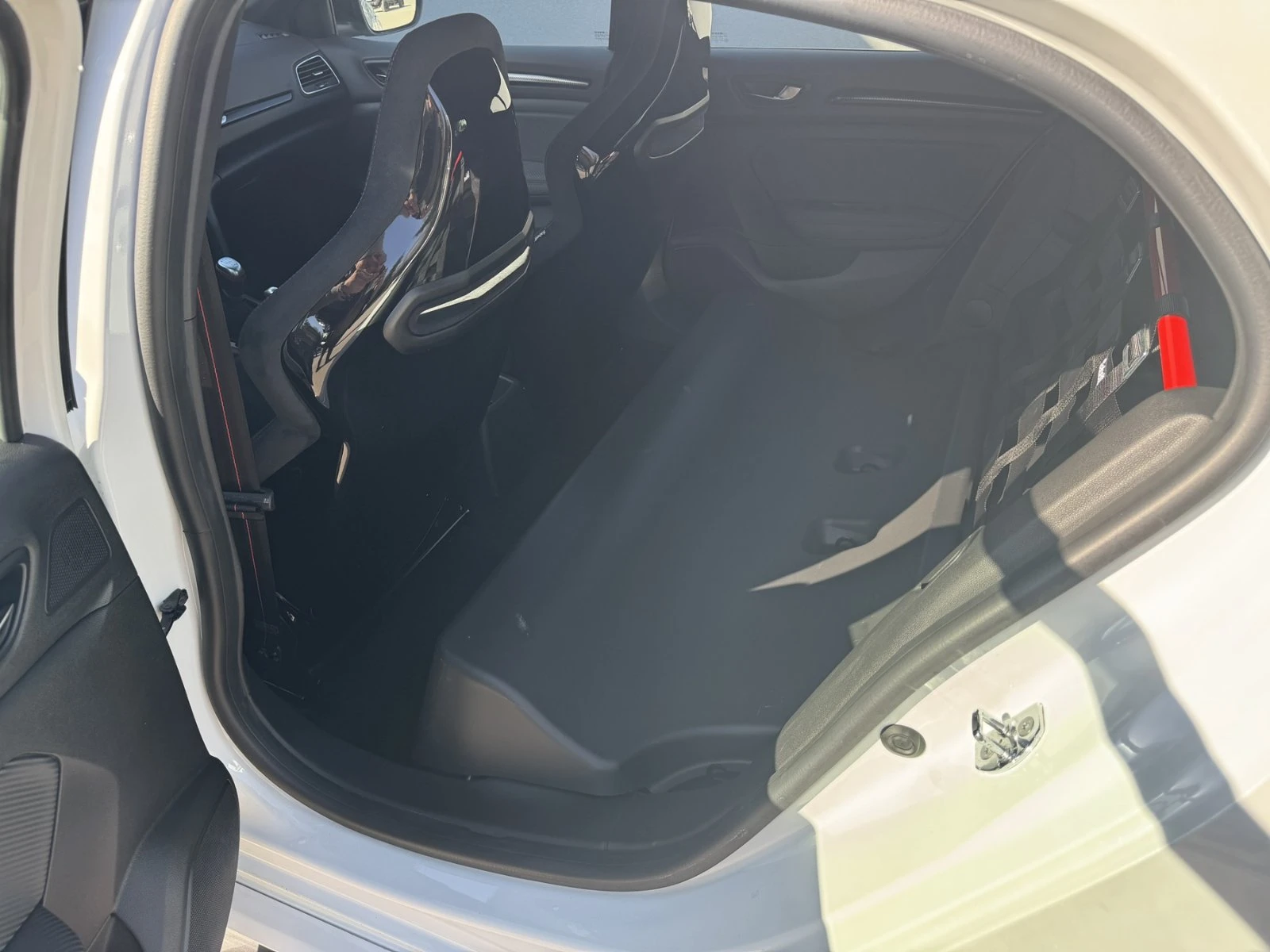 Renault Megane RS TROPHY-R, снимка 17 - Автомобили и джипове - 53810391