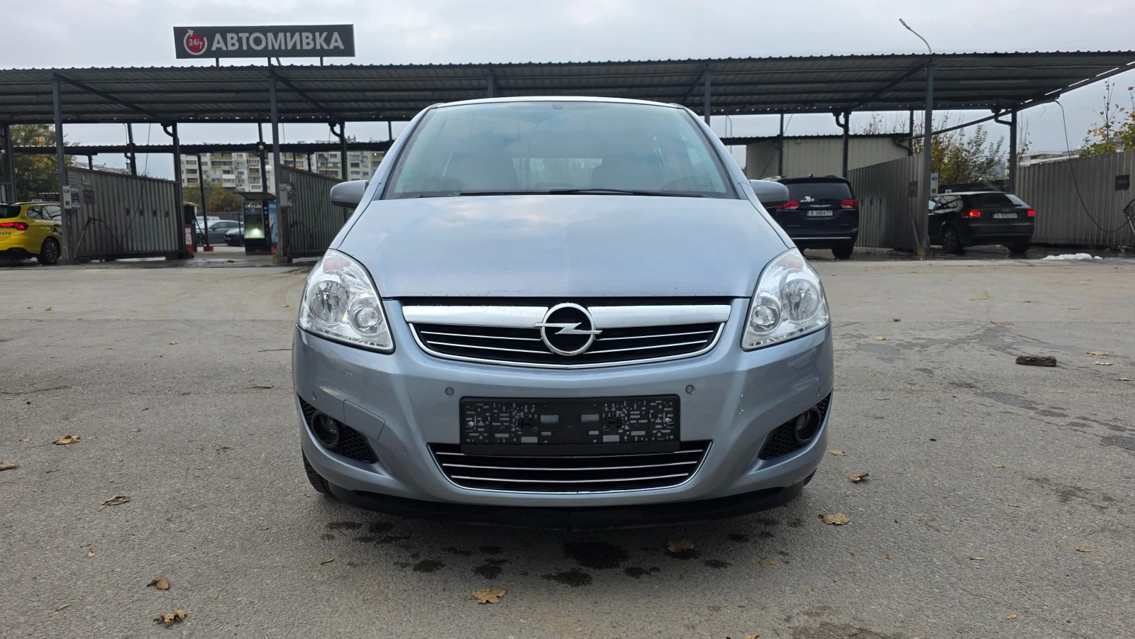 Opel Zafira KATO НОВА 2.2I/150HP/7M, снимка 2 - Автомобили и джипове - 53906505