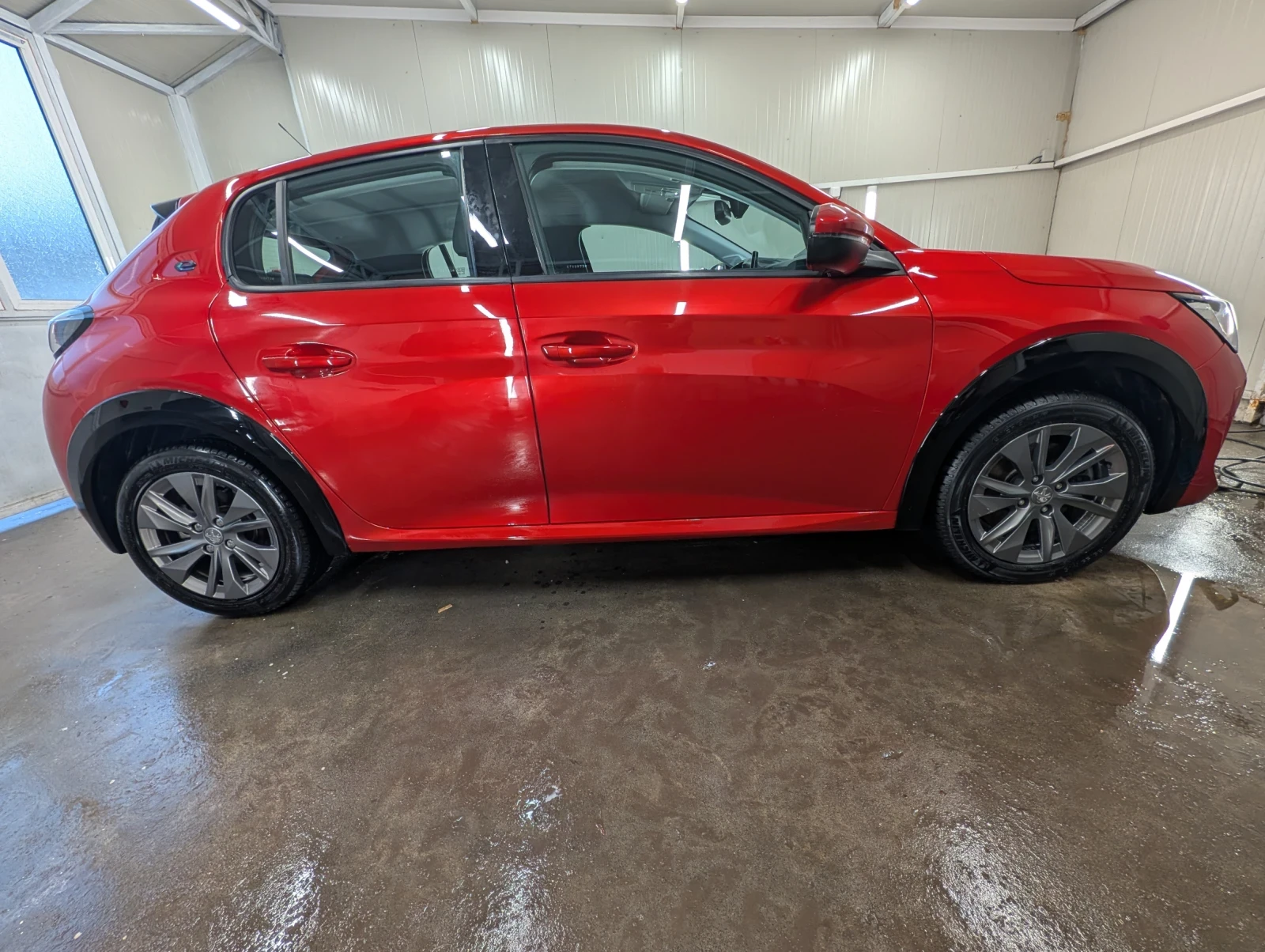 Peugeot 208 e208, снимка 8 - Автомобили и джипове - 54260970