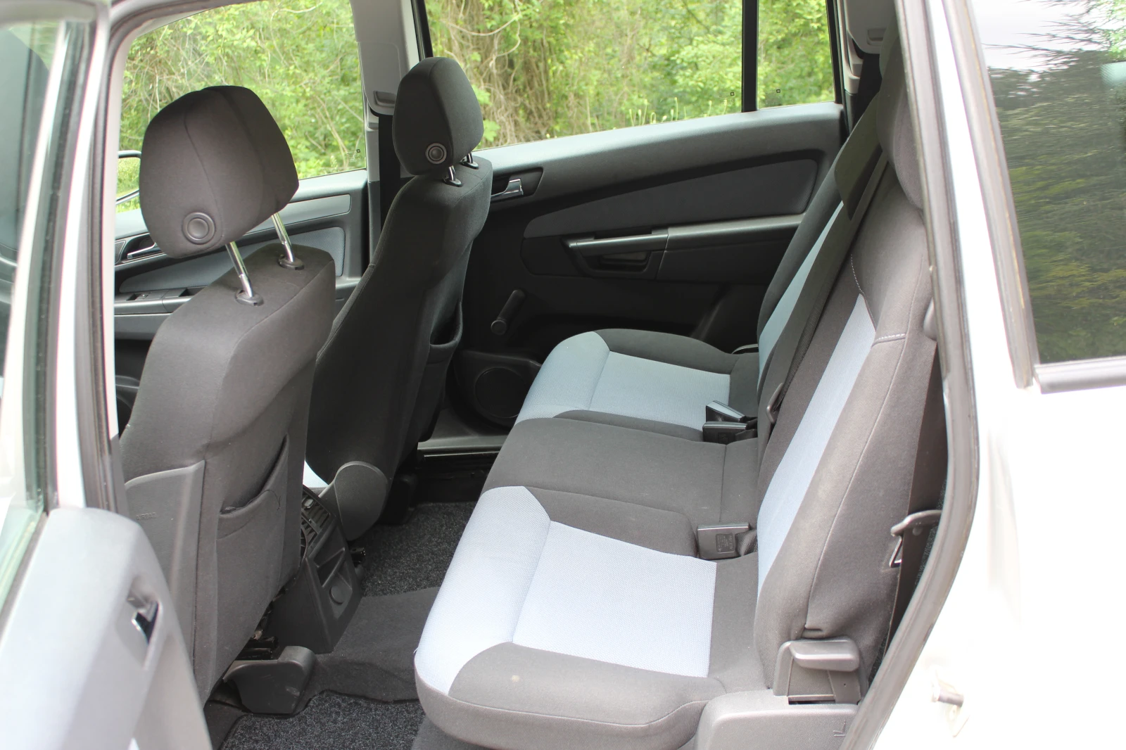 Opel Zafira, снимка 8 - Автомобили и джипове - 54580154