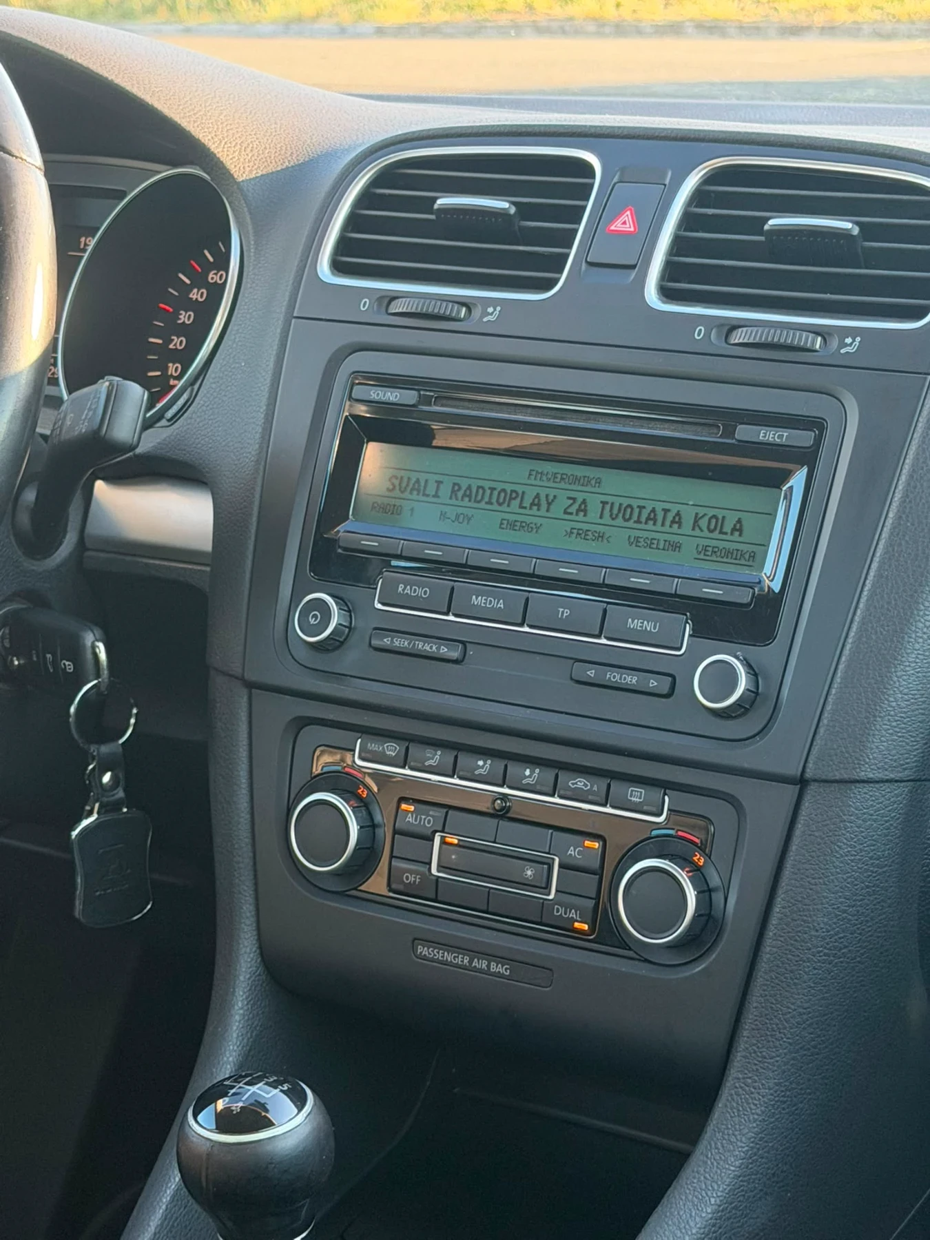 VW Golf 1, 6 TDi, снимка 10 - Автомобили и джипове - 55005719